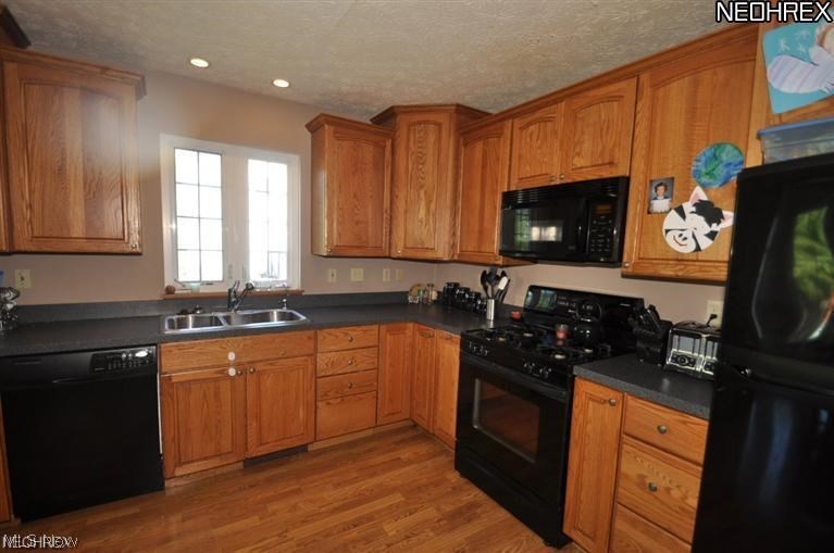 4855 Nagel Road Avon, OH 44011 - Photo 9 of 18
