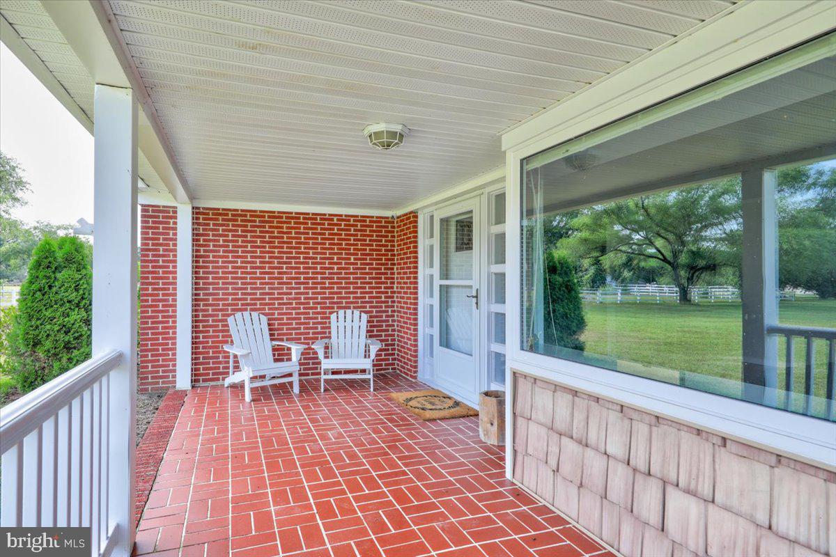 31695 Old Stage Road Laurel, DE 19956 - Photo 8 of 38 Gallery Image 8
