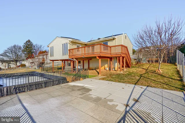 $590,000 | 10100 Lewis Drive, Damascus, MD 20872