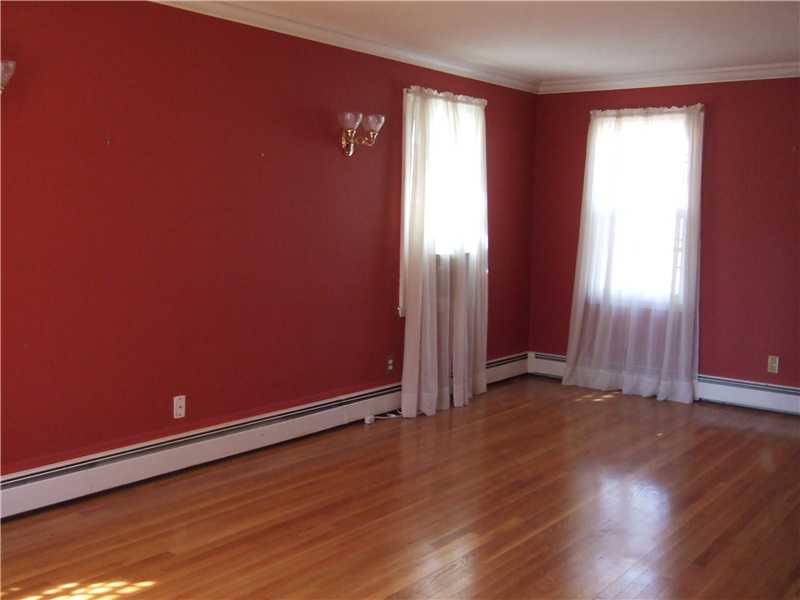 180 Middle Road East Greenwich, RI 02818 - Photo 2 of 6 Living Room.