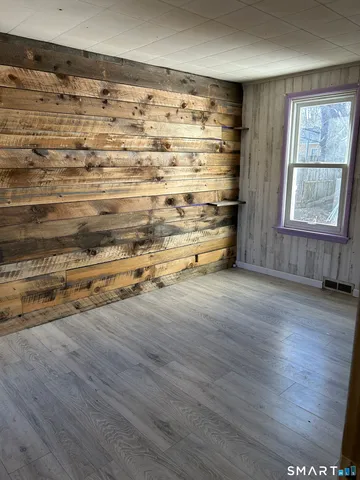 $219,500 | 390 Park Avenue, Torrington, CT 06790