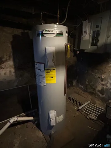 $219,500 | 390 Park Avenue, Torrington, CT 06790