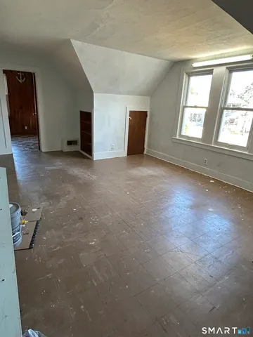 $219,500 | 390 Park Avenue, Torrington, CT 06790