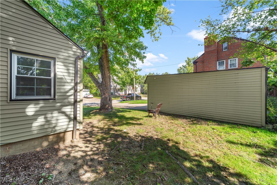 2247 South Taylor Road Cleveland, OH 44118 - Photo 24 of 29 Gallery Image 24