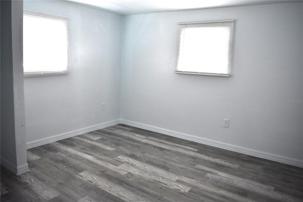 1954 Boat Club Road Oviedo, FL 32765 - Photo 14 of 20 an empty room with a window