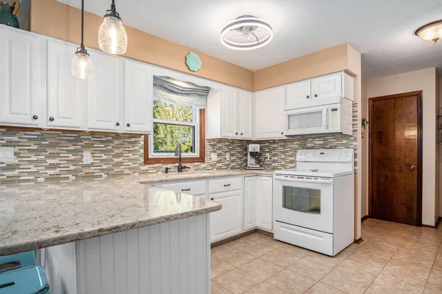 $424,900 | 3783 56th Street Southwest, Grandville, MI 49418