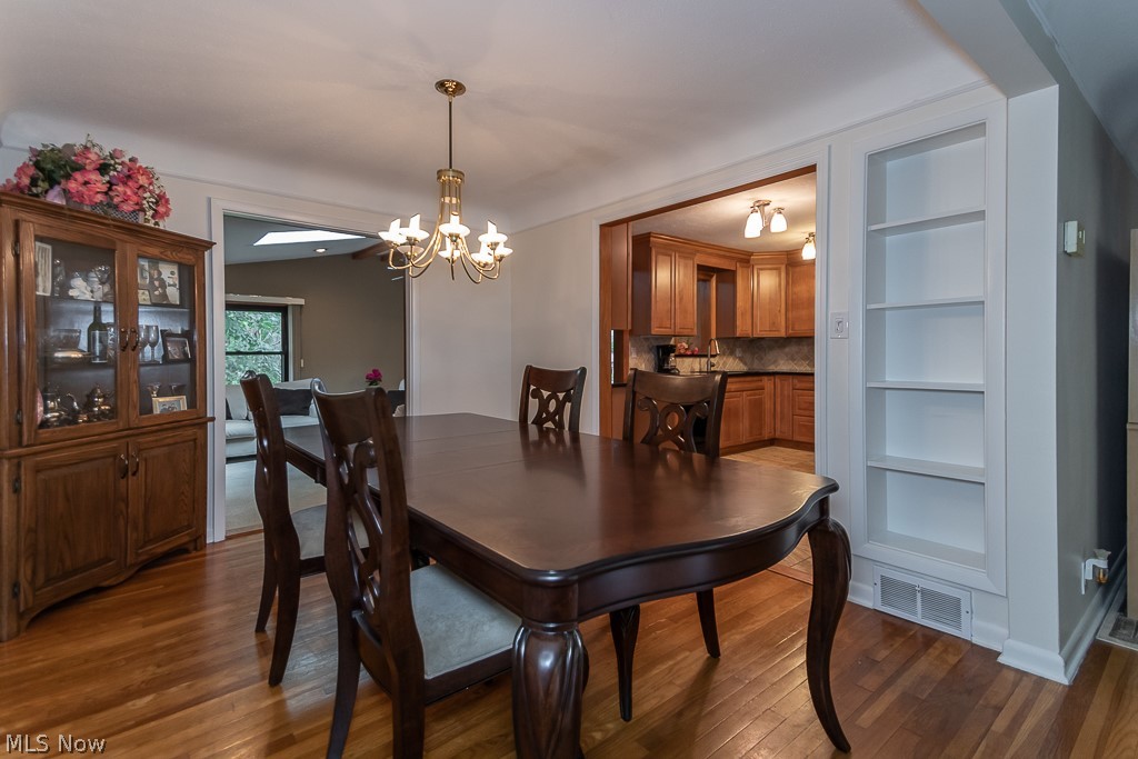 1103 Brainard Road Lyndhurst, OH 44124 - Photo 6 of 23