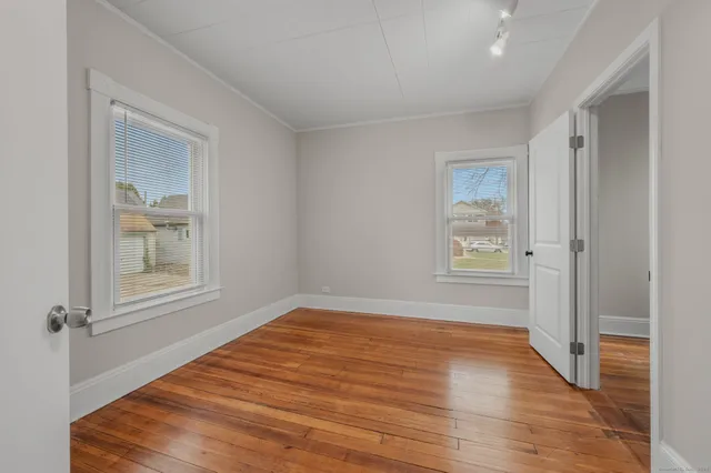 $2,000 | 245 Willetts Avenue, New London, CT 06320