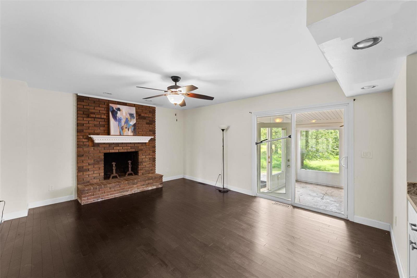 13344 West Watson Road Sunset Hills, MO 63127 - Photo 16 of 49 Gallery Image 16