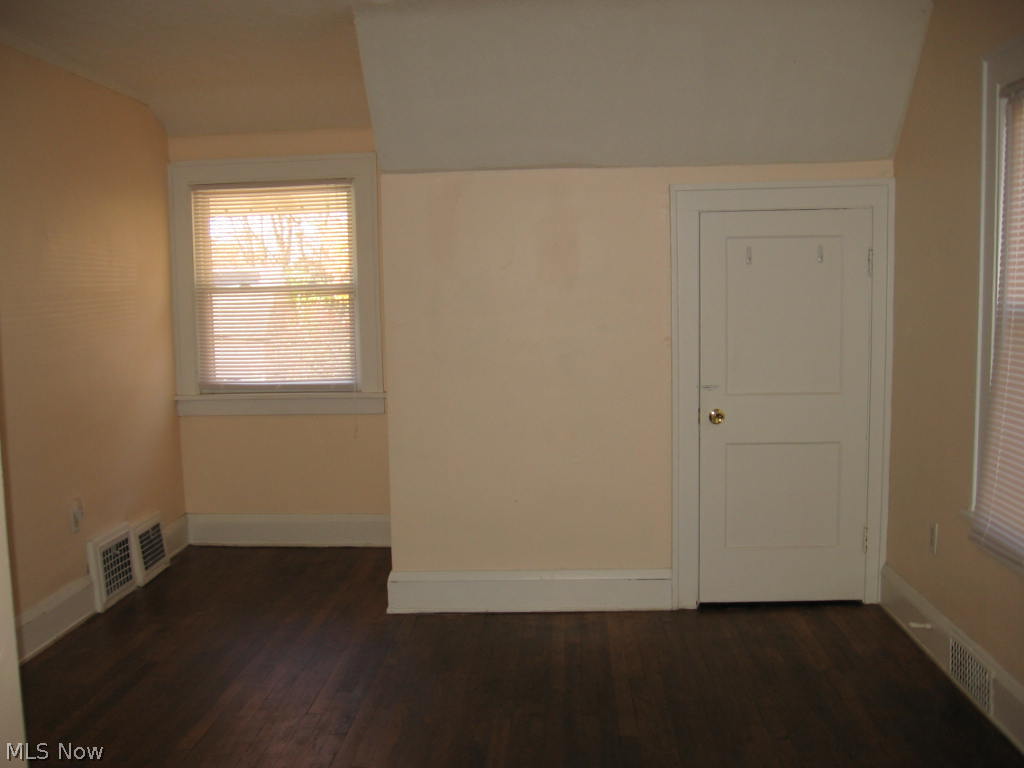 1609 Crest Road Cleveland Heights, OH 44121 - Photo 15 of 16