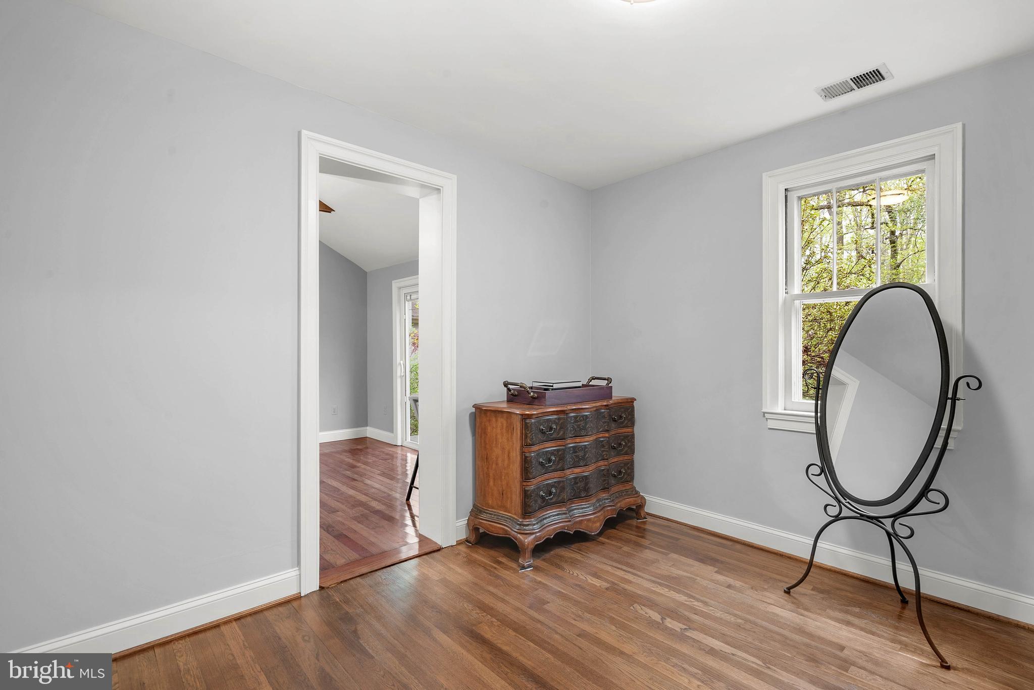 1210 Ednor Road Silver Spring, MD 20905 - Photo 18 of 49 Sitting Room