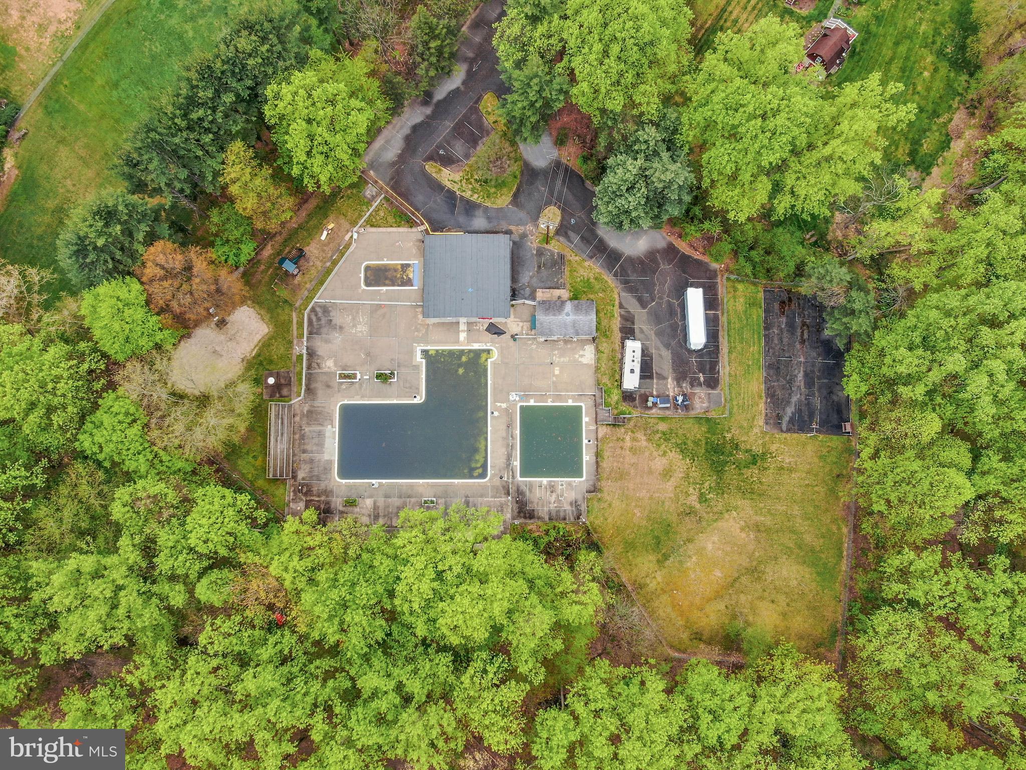 1210 Ednor Road Silver Spring, MD 20905 - Photo 48 of 49 Community Pool