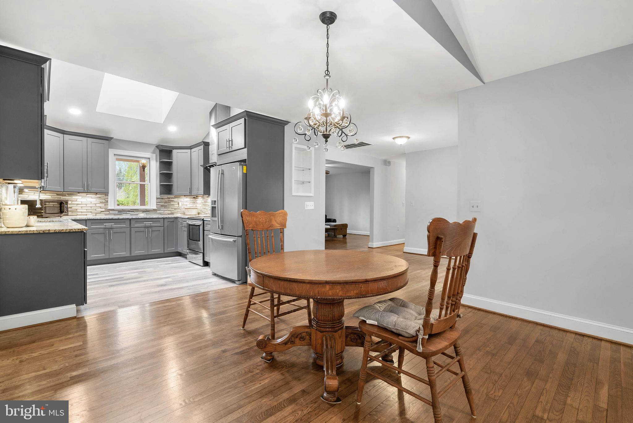 1210 Ednor Road Silver Spring, MD 20905 - Photo 7 of 49 Breakfast Area