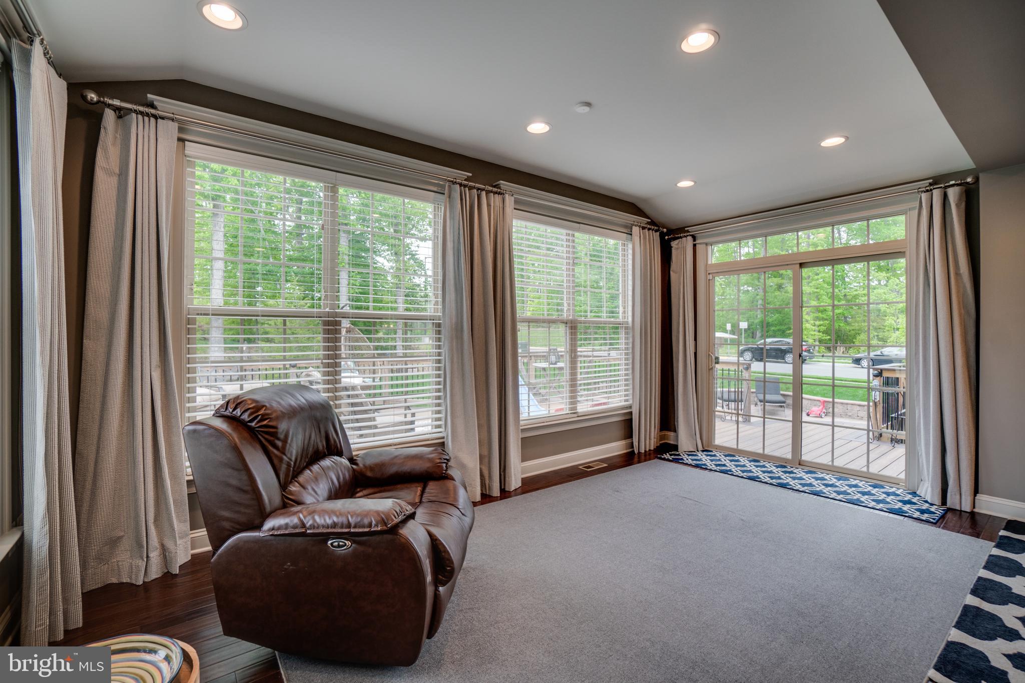 14700 Bell Tower Road Woodbridge, VA 22193 - Photo 14 of 38 Gallery Image 14