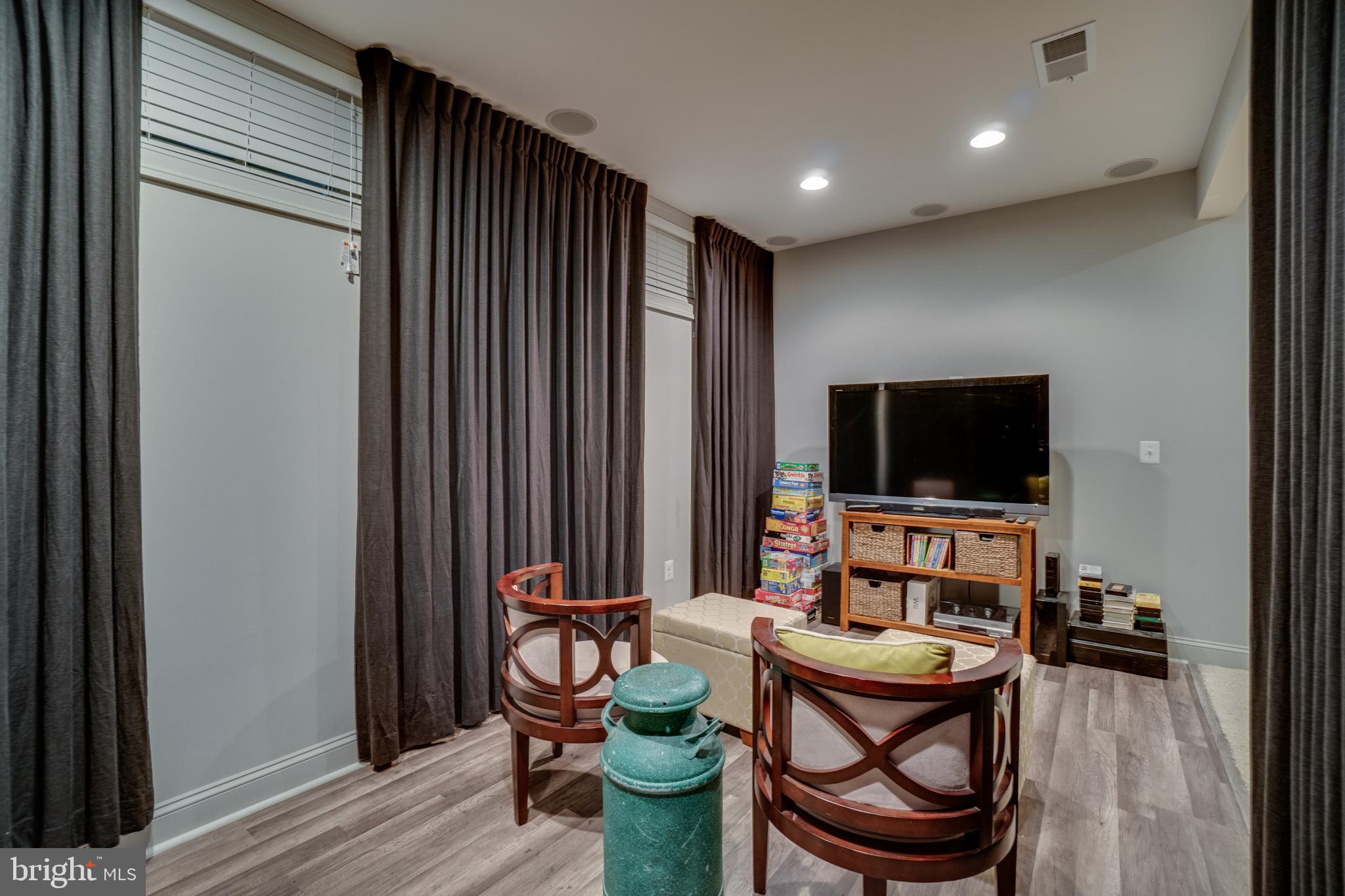 14700 Bell Tower Road Woodbridge, VA 22193 - Photo 30 of 38 Gallery Image 30