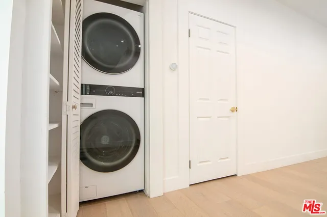 a view of a back yard of the house