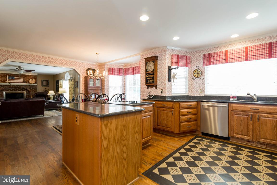 112 Indian Point Road Stafford, VA 22554 - Photo 7 of 75 Gallery Image 7