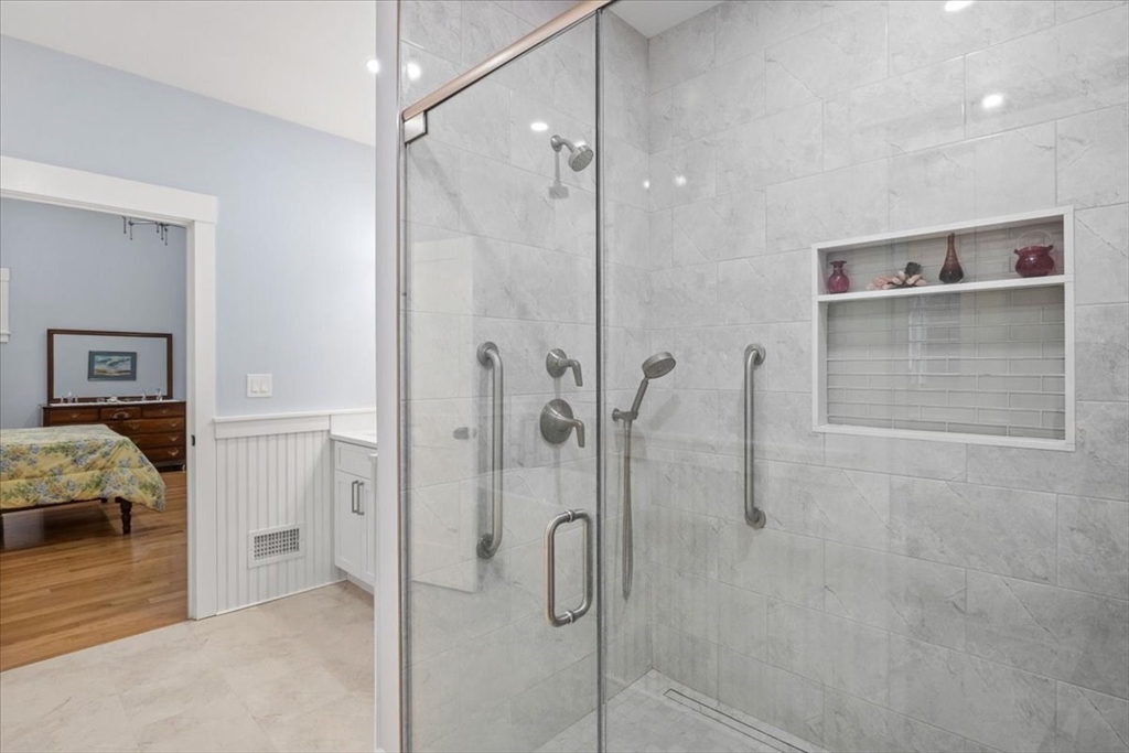 36 Ralyn Road Barnstable, MA 02635 - Photo 6 of 39 a bathroom with a shower