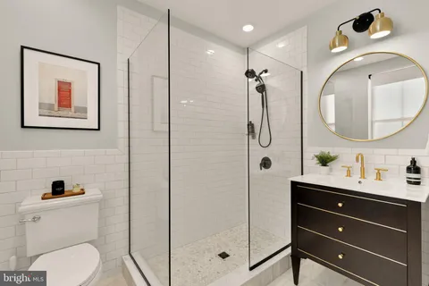 $874,900 | 409 Columbia Road Northwest, Washington, DC 20001