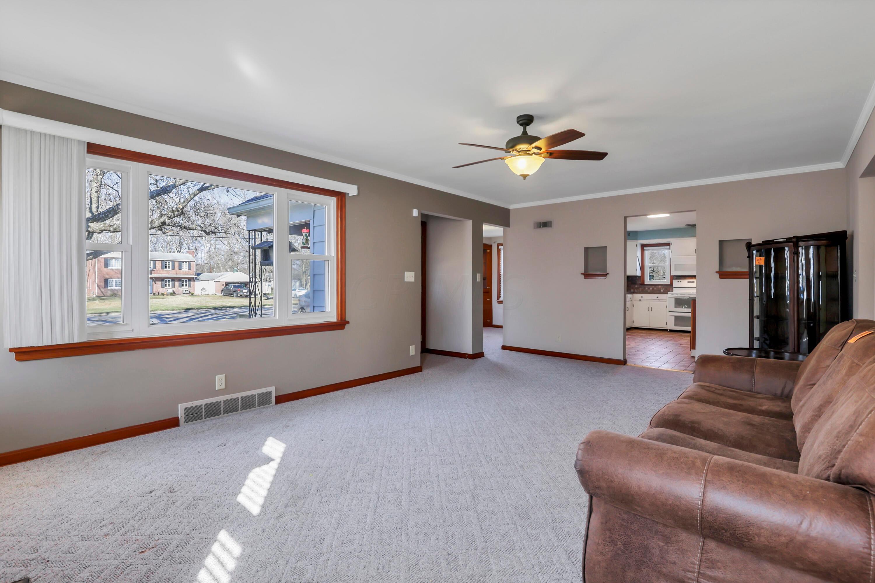 868 Pleasantville Road Lancaster, OH 43130 - Photo 19 of 63 0N4A0654