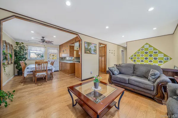 $699,000 | 27 Trader Lane, Brentwood, NY 11717