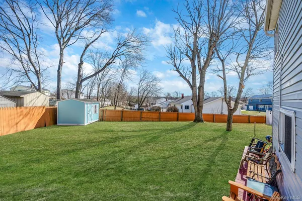 $699,000 | 27 Trader Lane, Brentwood, NY 11717