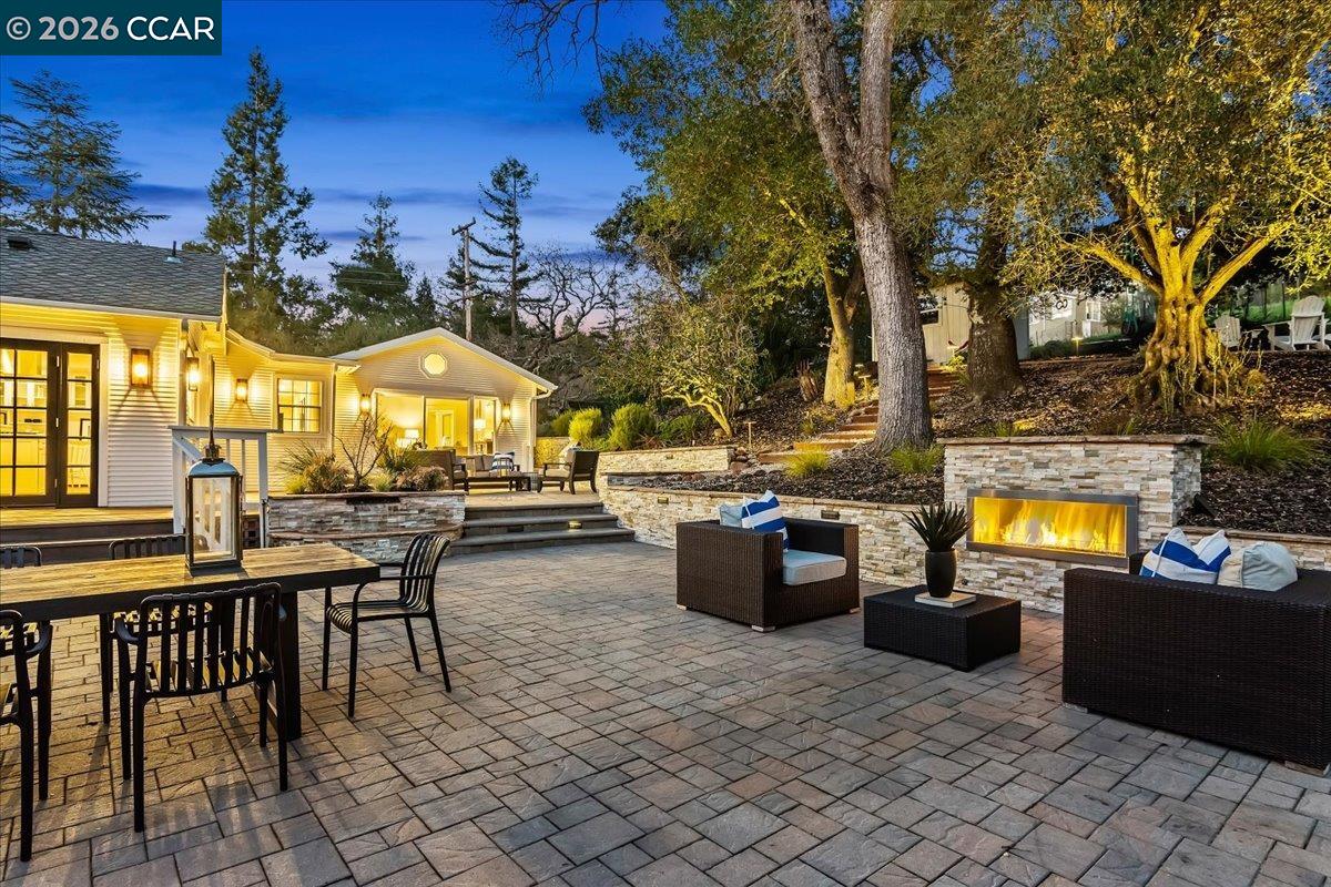 1076 North Thompson Road Lafayette, CA 94549 - Photo 14 of 44