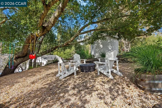 $2,550,000 | 1076 North Thompson Road, Lafayette, CA 94549