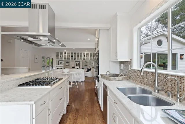 $2,550,000 | 1076 North Thompson Road, Lafayette, CA 94549