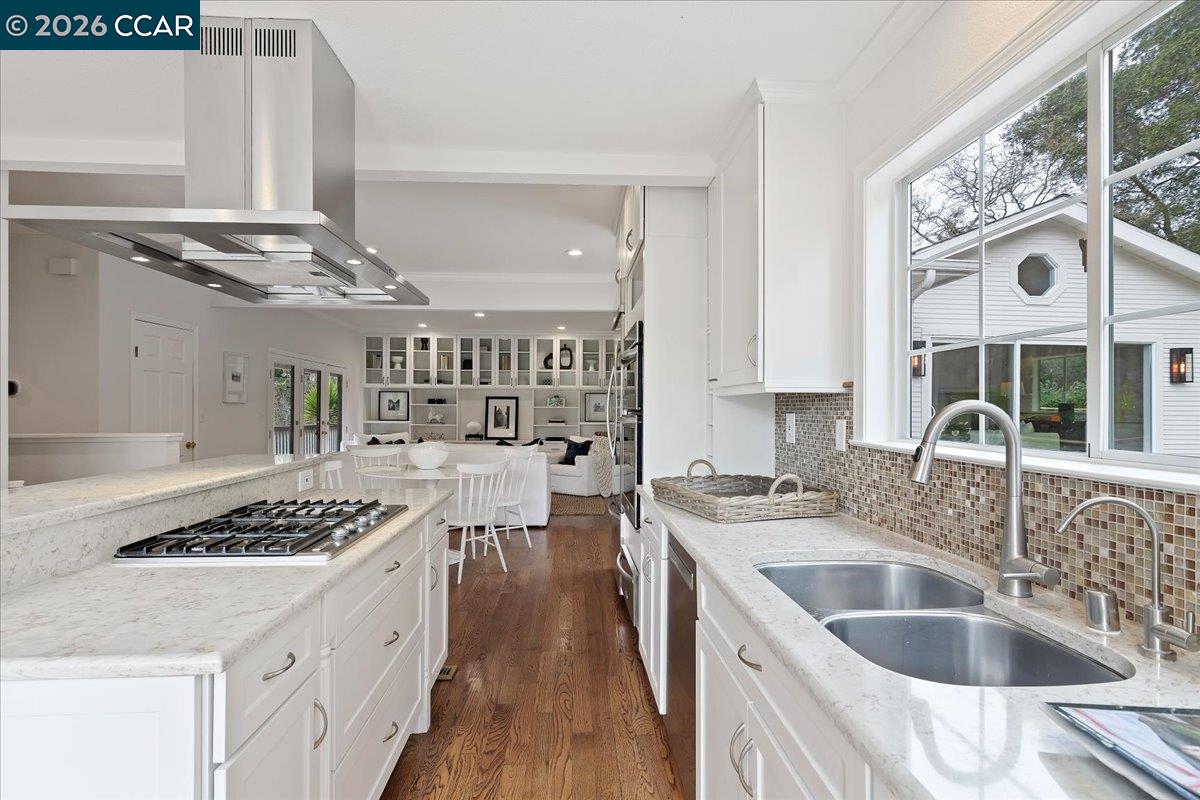 1076 North Thompson Road Lafayette, CA 94549 - Photo 9 of 44