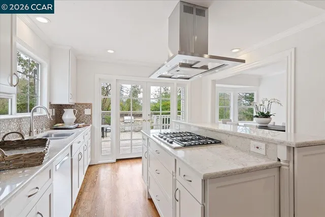 $2,550,000 | 1076 North Thompson Road, Lafayette, CA 94549