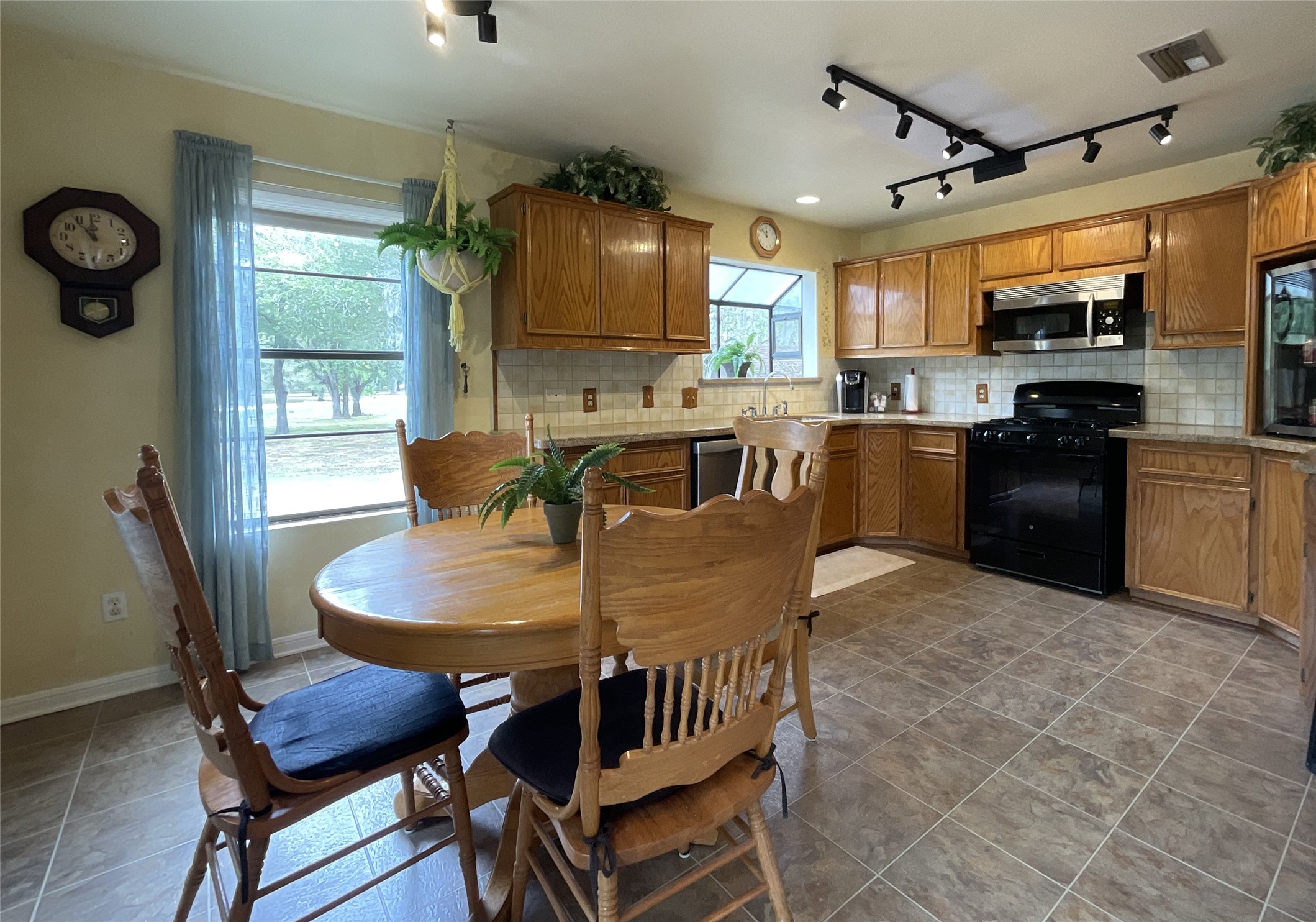 36711 Custer Road Simonton, TX 77485 - Photo 13 of 36 Gallery Image 13