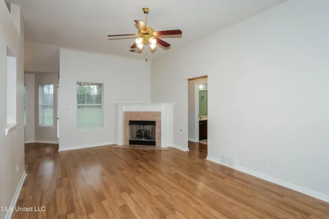 $1,705 | 8486 Clubview Drive, Olive Branch, MS 38654