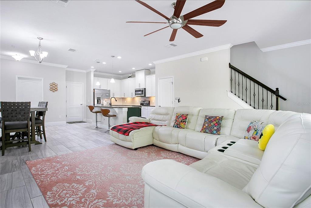 73 Mayo Court Oviedo, FL 32765 - Photo 2 of 24