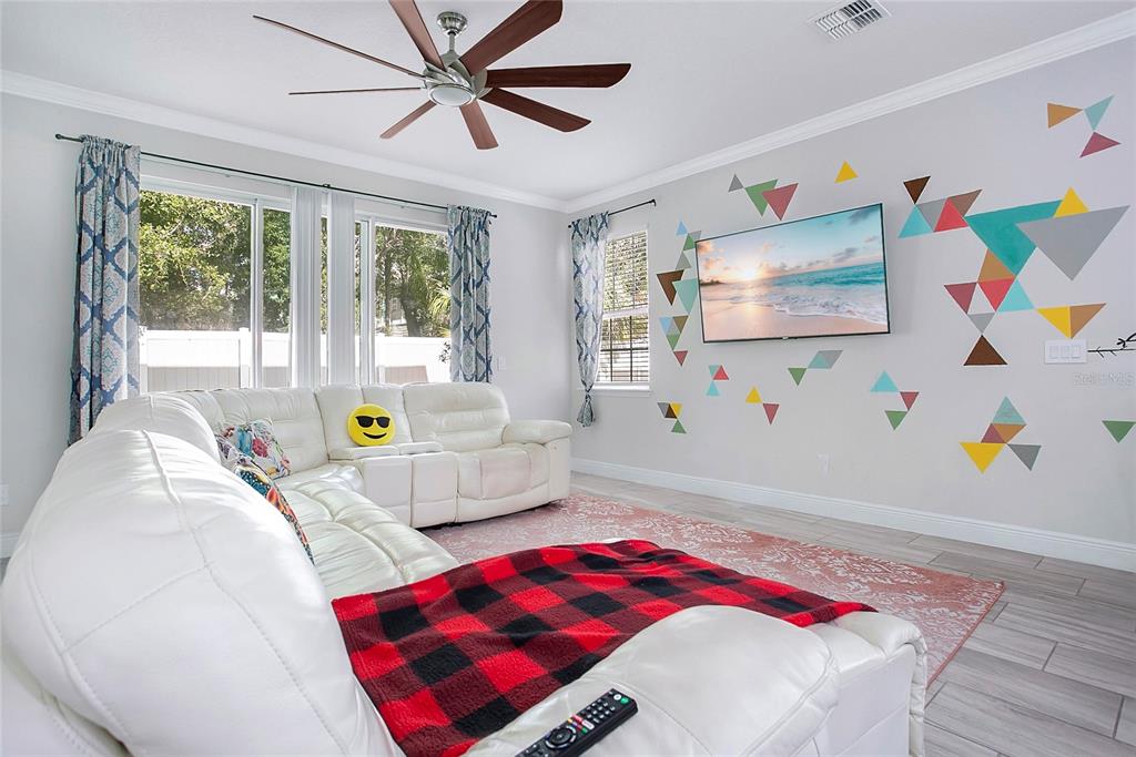 73 Mayo Court Oviedo, FL 32765 - Photo 4 of 24