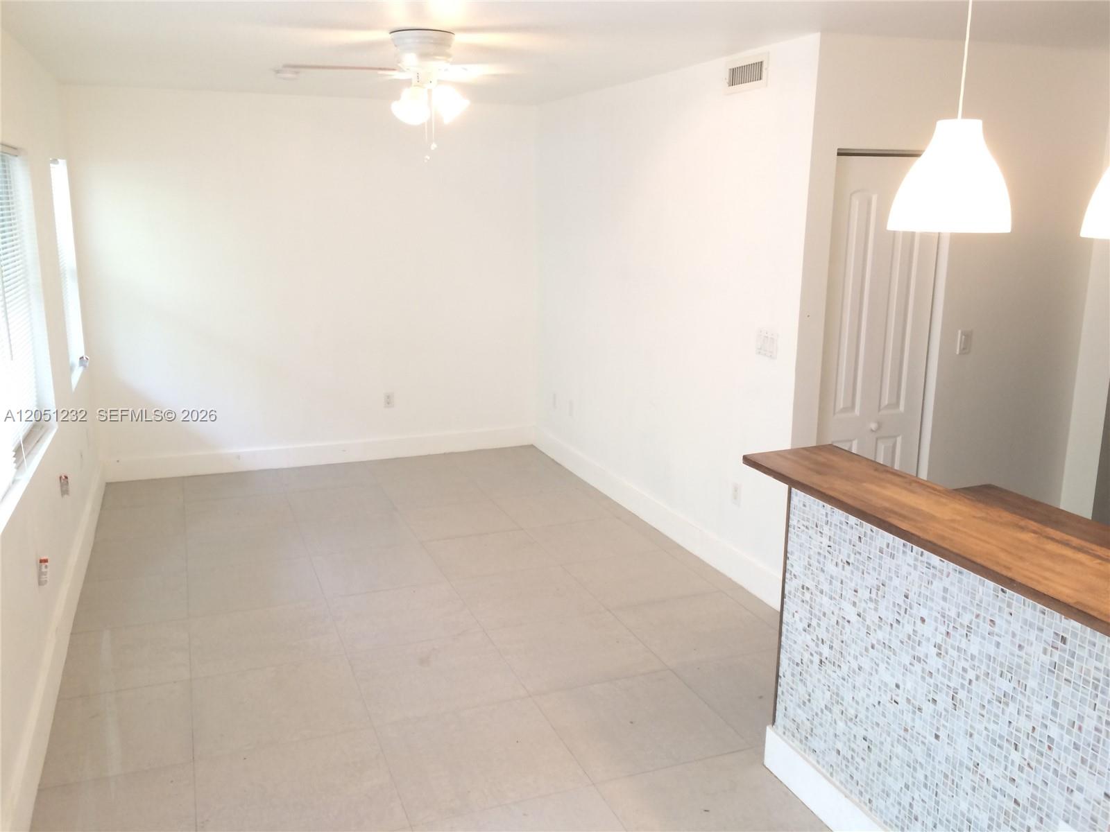 7025 Rue Granville, Unit 1 Miami Beach, FL 33141 - Photo 3 of 10 Living room