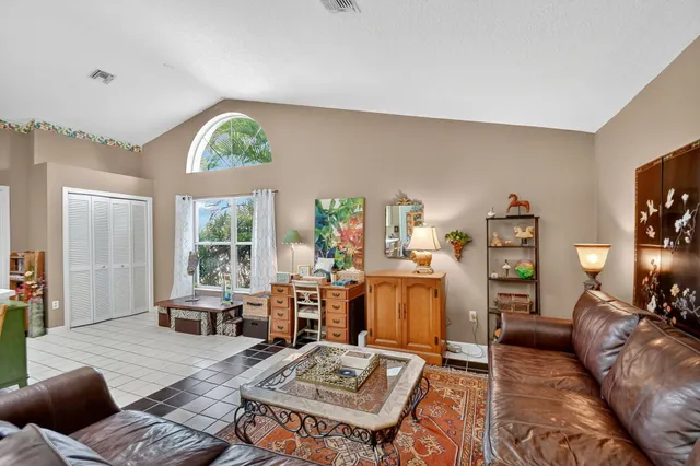 $480,000 | 1762 Primrose Lane, Wellington, FL 33414