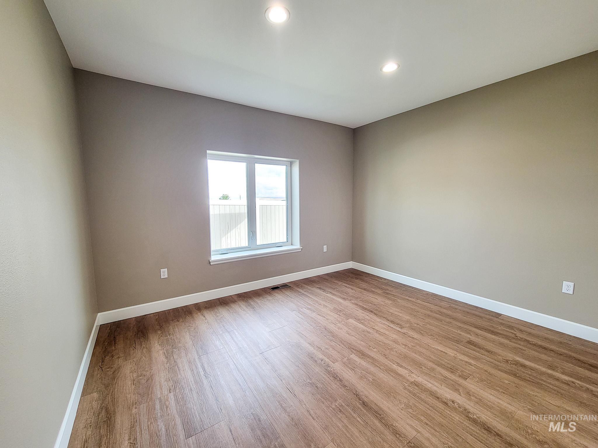 2103 Alder, Unit B Lewiston, ID 83501 - Photo 18 of 27