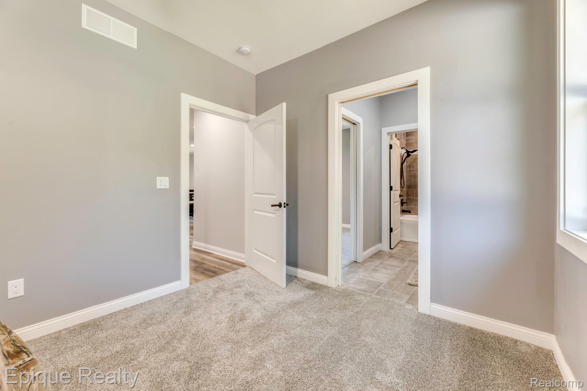 4697 Emmett Road Emmett, MI 48022 - Photo 31 of 62 4697 Emmett Rd (40 of 62).jpg