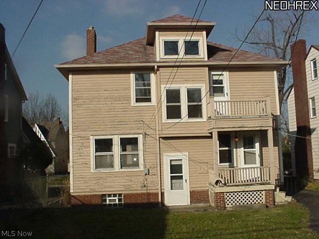 999 Helmsdale Road Cleveland Heights, OH 44112 - Photo 2 of 7