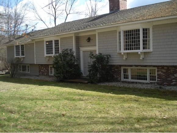 9 Boston Post Road Amherst, NH 03031 - Photo 1 of 1