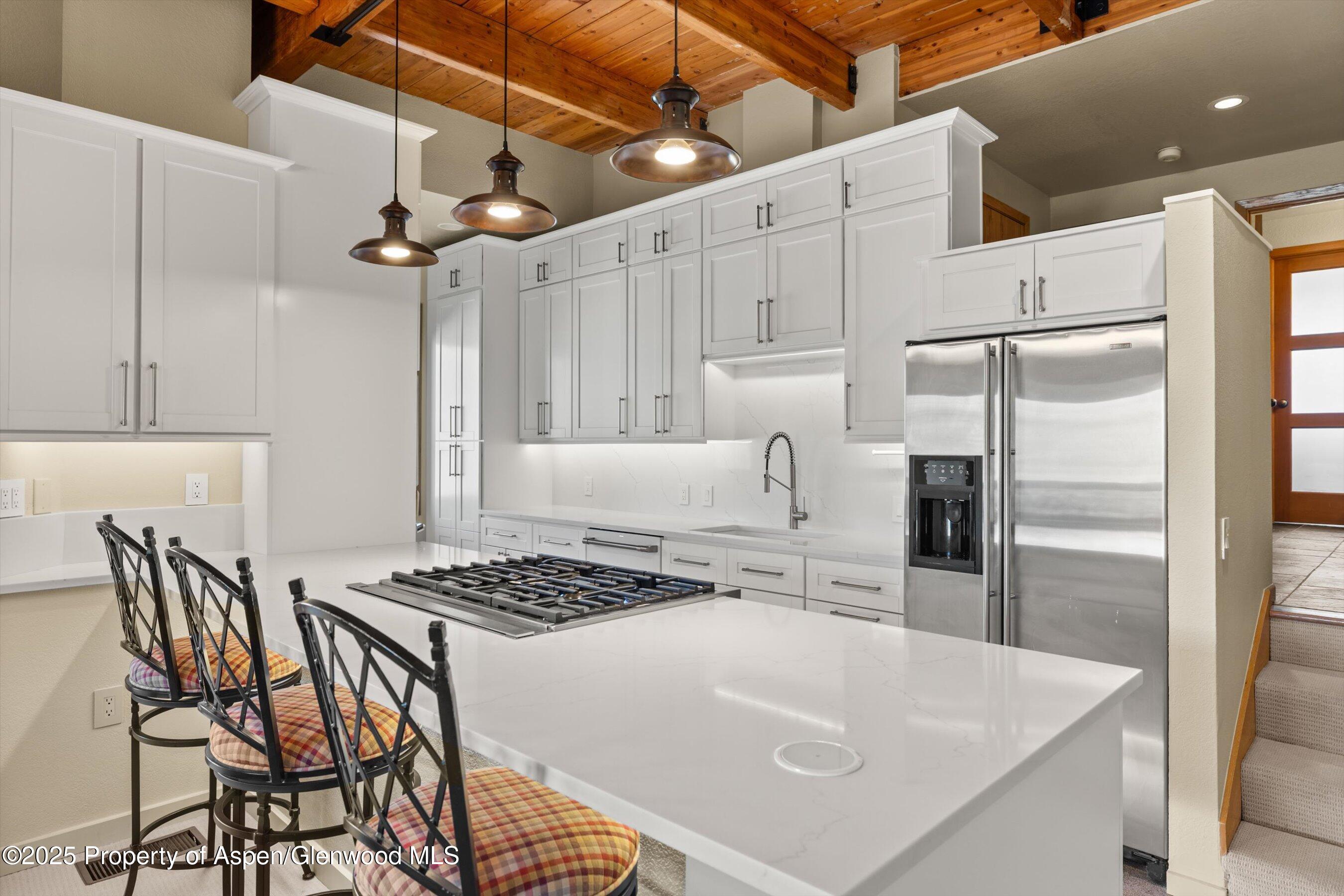 229 Faraway Road, Unit 35 Snowmass Village, CO 81615 - Photo 7 of 29 08-229FarawayRd_#35_2510_0965