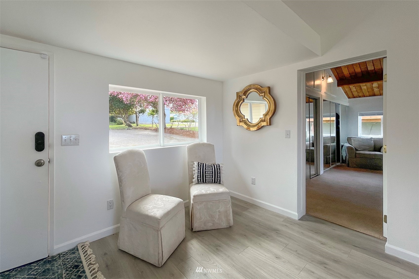 622 West Anderson Road Sequim, WA 98382 - Photo 27 of 40 a dining room with furniture and a window