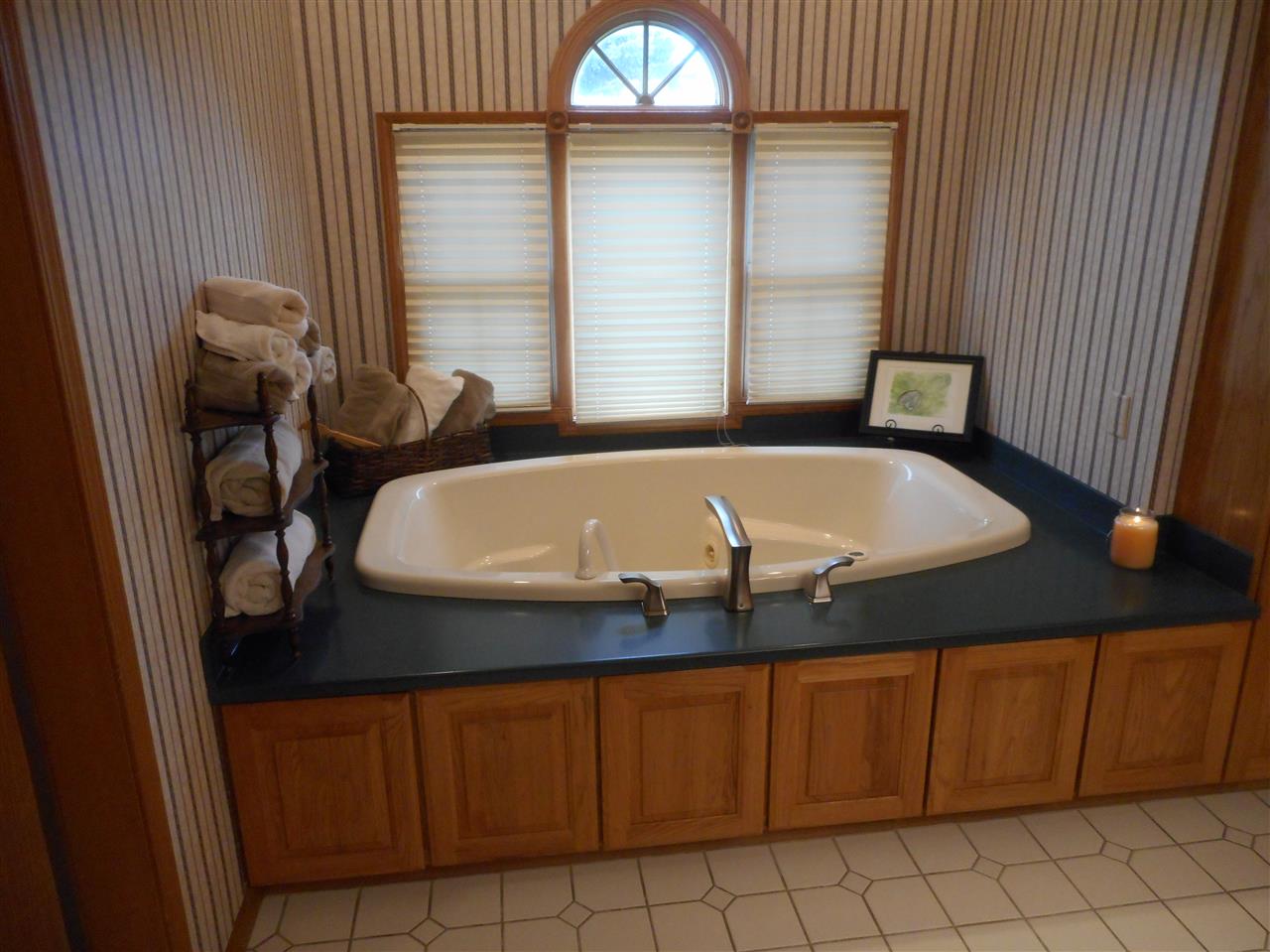 1407 Jackson Road South Bend, IN 46614 - Photo 12 of 36 Gallery Image 12