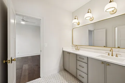 $2,499,999 | 214 38th Avenue North, Nashville, TN 37209