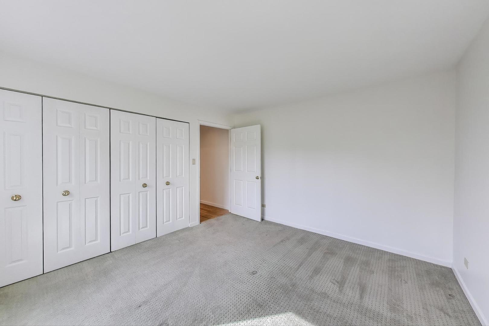 2720 Central Street, Unit 4C Evanston, IL 60201 - Photo 19 of 25 a view of an empty room