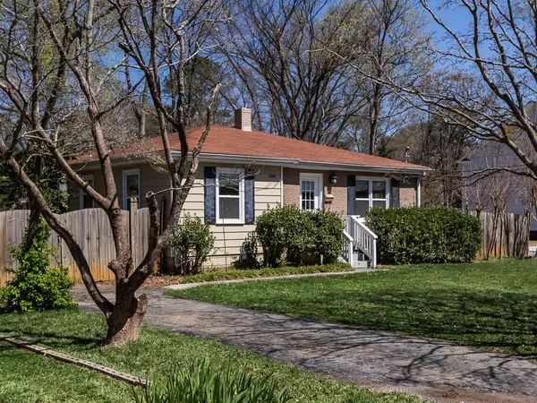 $1,995 | 1061 Dell Avenue Southeast, Smyrna, GA 30080