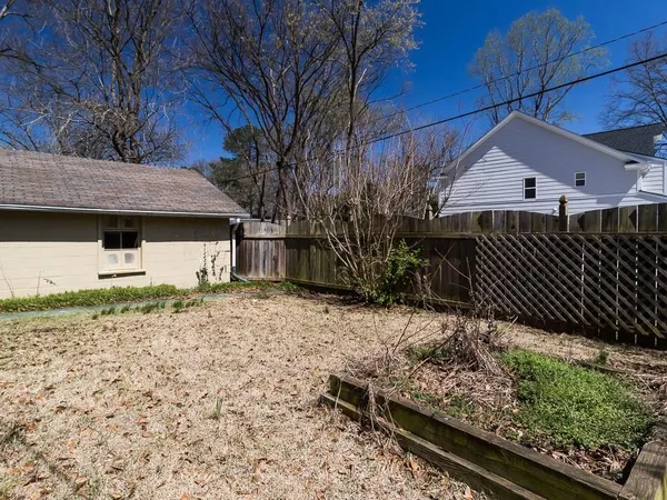 $1,995 | 1061 Dell Avenue Southeast, Smyrna, GA 30080