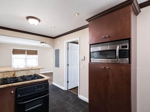 $1,995 | 1061 Dell Avenue Southeast, Smyrna, GA 30080