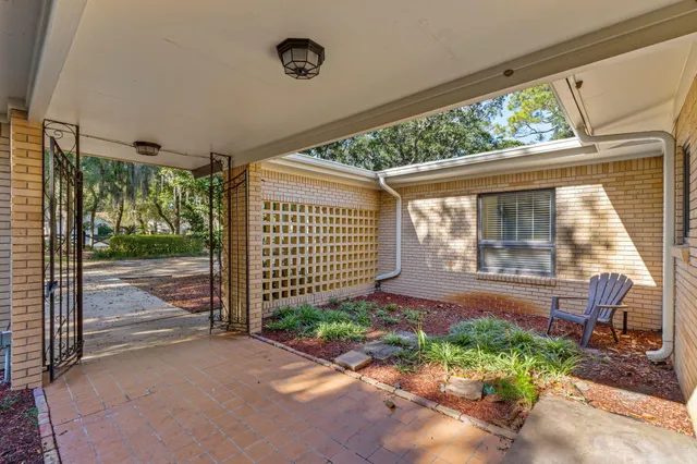 $1,200,000 | 19 Old Ferry Road, Shalimar, FL 32579